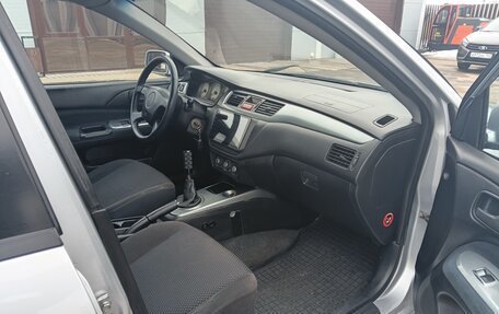 Mitsubishi Lancer IX, 2005 год, 300 000 рублей, 8 фотография