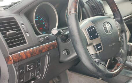 Toyota Land Cruiser 200, 2011 год, 4 499 000 рублей, 6 фотография