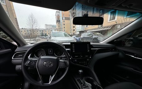 Toyota Camry, 2021 год, 3 000 000 рублей, 6 фотография