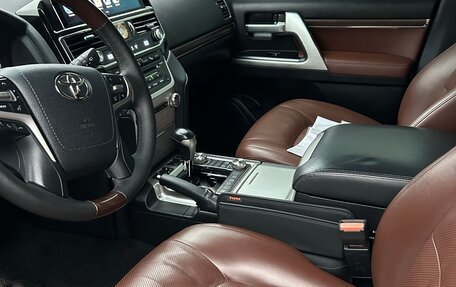 Toyota Land Cruiser 200, 2016 год, 6 750 000 рублей, 22 фотография