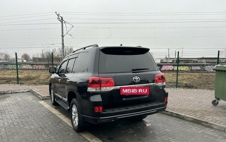 Toyota Land Cruiser 200, 2016 год, 6 750 000 рублей, 28 фотография