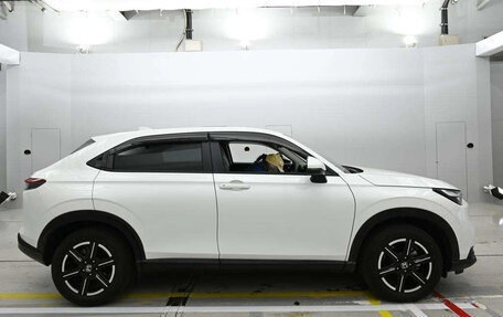 Honda Vezel, 2022 год, 1 660 000 рублей, 5 фотография