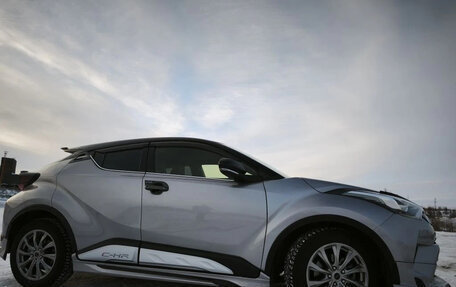 Toyota C-HR I рестайлинг, 2019 год, 2 450 000 рублей, 4 фотография