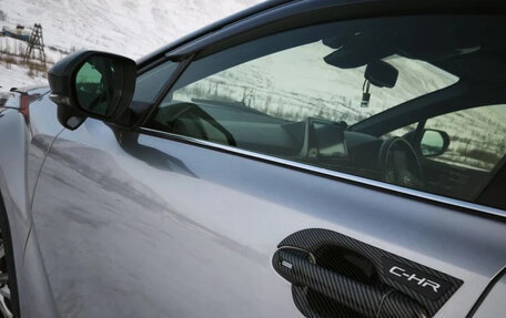 Toyota C-HR I рестайлинг, 2019 год, 2 450 000 рублей, 8 фотография