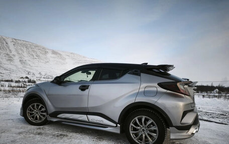 Toyota C-HR I рестайлинг, 2019 год, 2 450 000 рублей, 3 фотография