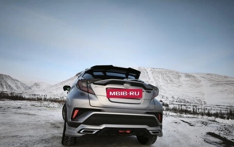 Toyota C-HR I рестайлинг, 2019 год, 2 450 000 рублей, 6 фотография