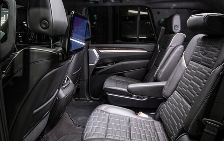 Cadillac Escalade V, 2024 год, 18 960 000 рублей, 25 фотография