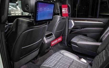 Cadillac Escalade V, 2024 год, 18 960 000 рублей, 24 фотография