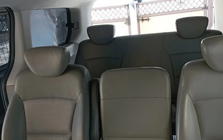 Hyundai Grand Starex Grand Starex I рестайлинг 2, 2014 год, 2 300 000 рублей, 4 фотография