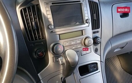 Hyundai Grand Starex Grand Starex I рестайлинг 2, 2014 год, 2 300 000 рублей, 6 фотография