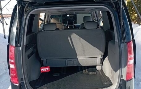 Hyundai Grand Starex Grand Starex I рестайлинг 2, 2014 год, 2 300 000 рублей, 2 фотография