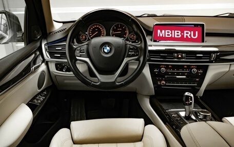 BMW X5, 2017 год, 3 990 000 рублей, 9 фотография