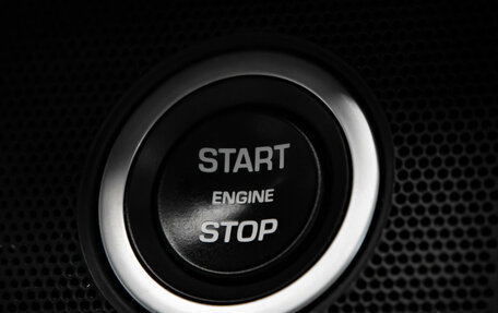 Land Rover Range Rover IV рестайлинг, 2016 год, 4 999 000 рублей, 16 фотография