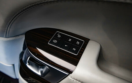 Land Rover Range Rover IV рестайлинг, 2016 год, 4 999 000 рублей, 23 фотография