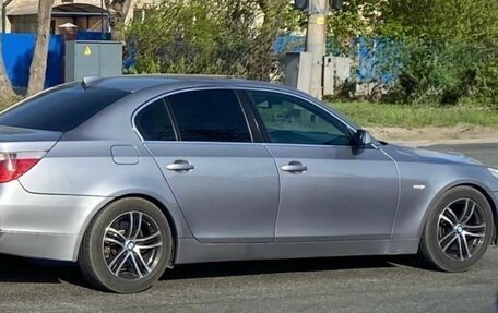 BMW 5 серия, 2004 год, 750 000 рублей, 2 фотография