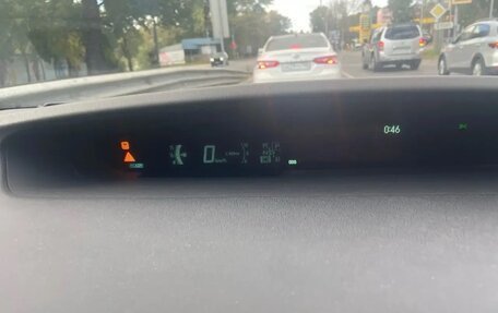 Toyota Prius, 2010 год, 850 000 рублей, 4 фотография