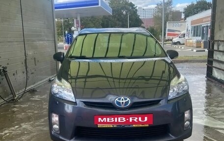 Toyota Prius, 2010 год, 850 000 рублей, 8 фотография