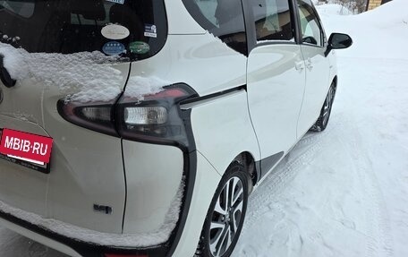 Toyota Sienta I, 2015 год, 1 450 000 рублей, 6 фотография