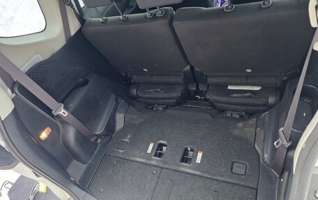 Toyota Sienta I, 2015 год, 1 450 000 рублей, 10 фотография