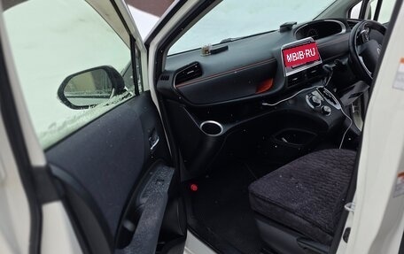 Toyota Sienta I, 2015 год, 1 450 000 рублей, 19 фотография