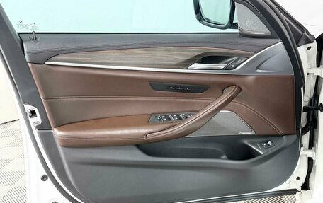 BMW 5 серия, 2018 год, 3 749 000 рублей, 9 фотография