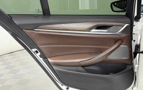 BMW 5 серия, 2018 год, 3 749 000 рублей, 10 фотография