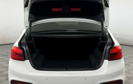 BMW 5 серия, 2018 год, 3 749 000 рублей, 8 фотография