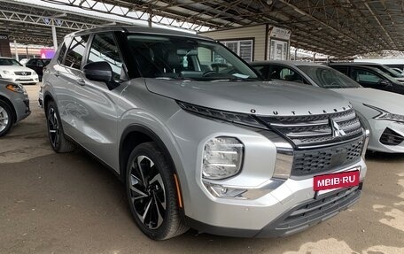 Mitsubishi Outlander, 2021 год, 2 900 000 рублей, 5 фотография