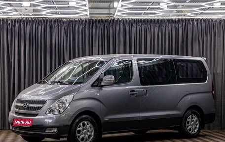 Hyundai Grand Starex Grand Starex I рестайлинг 2, 2011 год, 1 695 000 рублей, 1 фотография