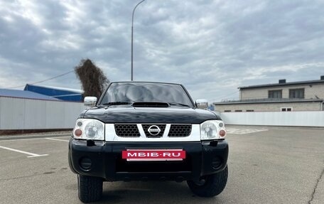 Nissan NP300, 2012 год, 1 450 000 рублей, 2 фотография
