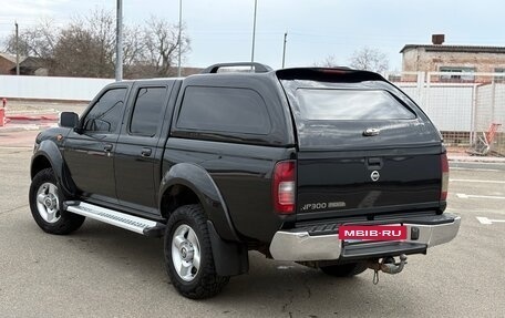 Nissan NP300, 2012 год, 1 450 000 рублей, 17 фотография