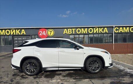 Lexus RX IV рестайлинг, 2017 год, 4 150 000 рублей, 3 фотография