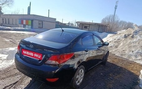Hyundai Solaris II рестайлинг, 2011 год, 720 000 рублей, 2 фотография