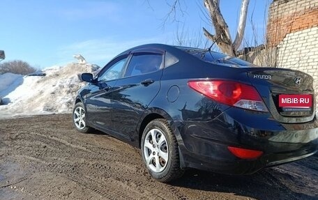 Hyundai Solaris II рестайлинг, 2011 год, 720 000 рублей, 5 фотография