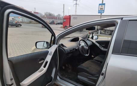 Toyota Yaris III рестайлинг, 2008 год, 500 000 рублей, 12 фотография