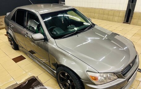 Toyota Altezza, 2000 год, 1 700 000 рублей, 5 фотография