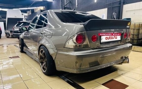 Toyota Altezza, 2000 год, 1 700 000 рублей, 12 фотография