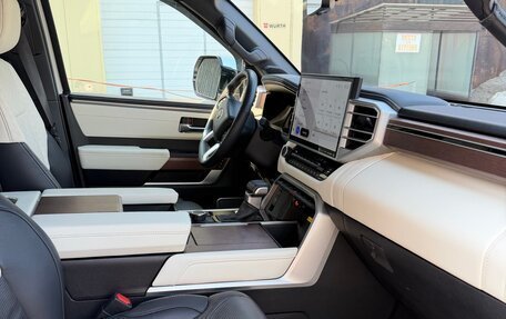 Toyota Sequoia, 2023 год, 14 600 000 рублей, 15 фотография