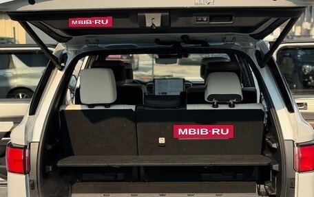Toyota Sequoia, 2023 год, 14 600 000 рублей, 16 фотография