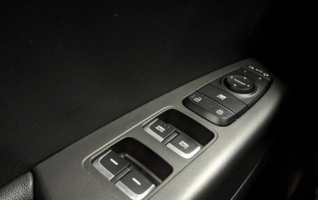 KIA Sportage IV рестайлинг, 2021 год, 2 490 000 рублей, 29 фотография