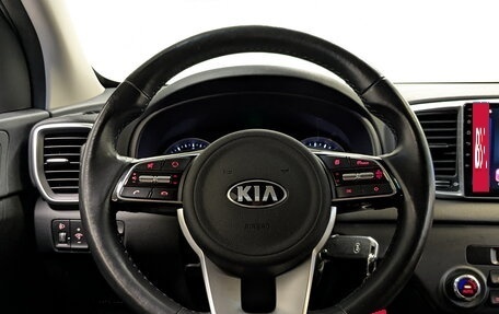 KIA Sportage IV рестайлинг, 2021 год, 2 490 000 рублей, 21 фотография