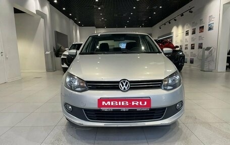 Volkswagen Polo VI (EU Market), 2011 год, 760 000 рублей, 2 фотография