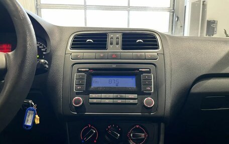 Volkswagen Polo VI (EU Market), 2011 год, 760 000 рублей, 15 фотография