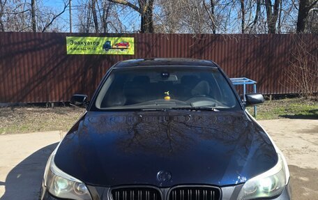 BMW 5 серия, 2004 год, 630 000 рублей, 3 фотография