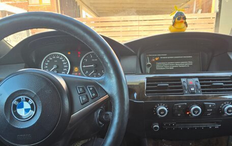 BMW 5 серия, 2004 год, 630 000 рублей, 2 фотография