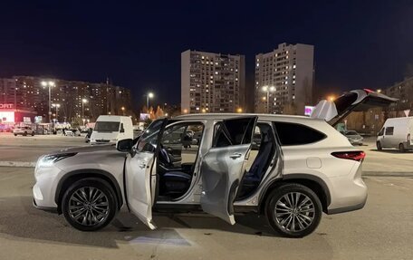 Toyota Highlander, 2025 год, 6 500 000 рублей, 4 фотография