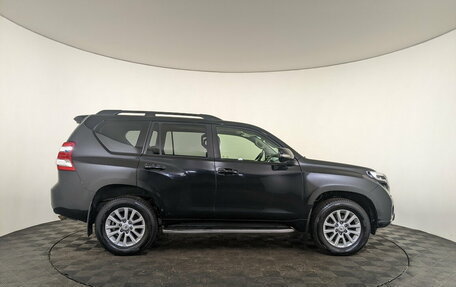 Toyota Land Cruiser Prado 150 рестайлинг 2, 2016 год, 4 200 000 рублей, 4 фотография