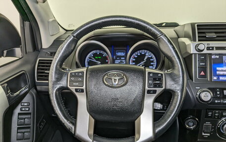 Toyota Land Cruiser Prado 150 рестайлинг 2, 2016 год, 4 200 000 рублей, 22 фотография