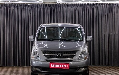 Hyundai Grand Starex Grand Starex I рестайлинг 2, 2011 год, 1 695 000 рублей, 2 фотография