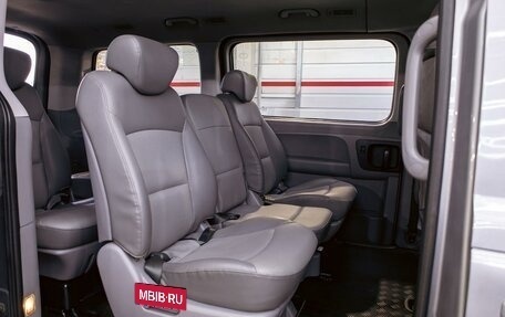 Hyundai Grand Starex Grand Starex I рестайлинг 2, 2011 год, 1 695 000 рублей, 16 фотография